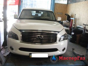 INFINITI-QX56-1